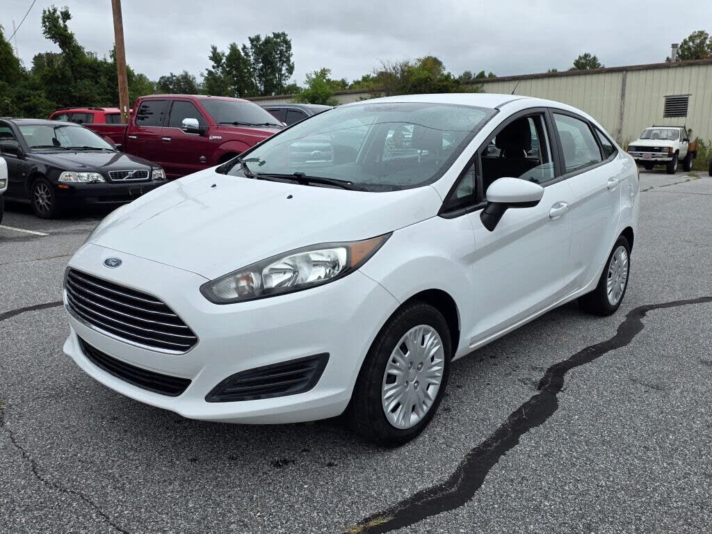 2017 FORD Fiesta