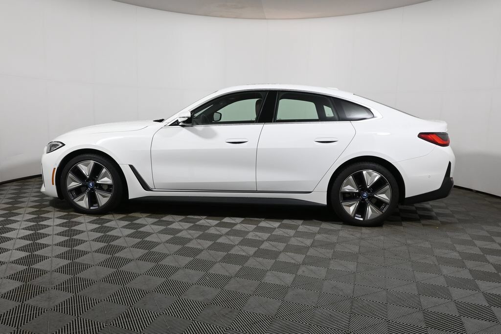 2024 BMW i4