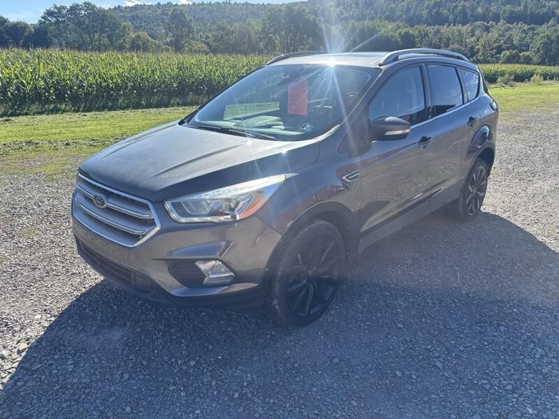 2017 FORD Escape