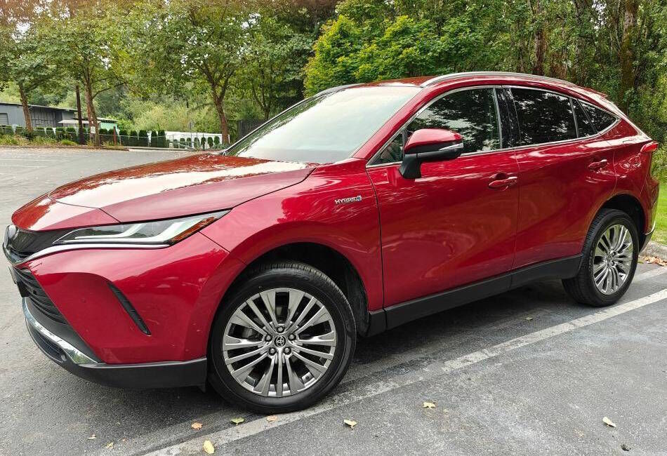 2021 TOYOTA Venza