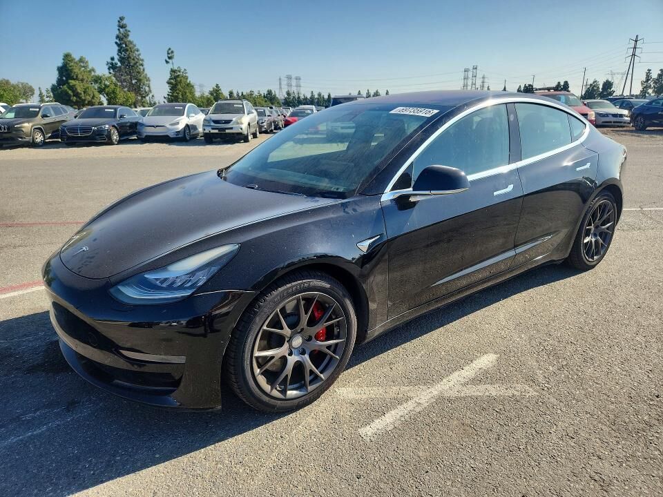 2018 TESLA Model 3