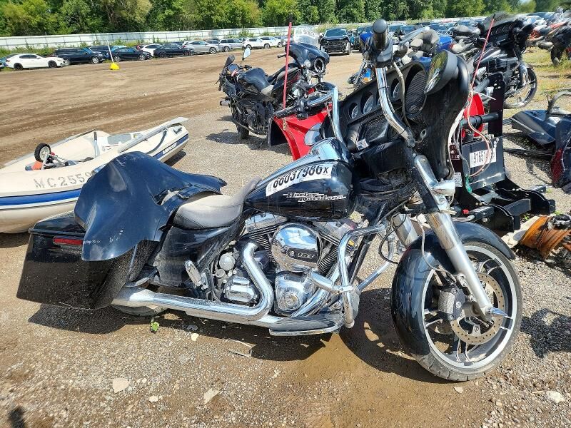 2016 HARLEY DAVIDSON FLHX / Street Glide