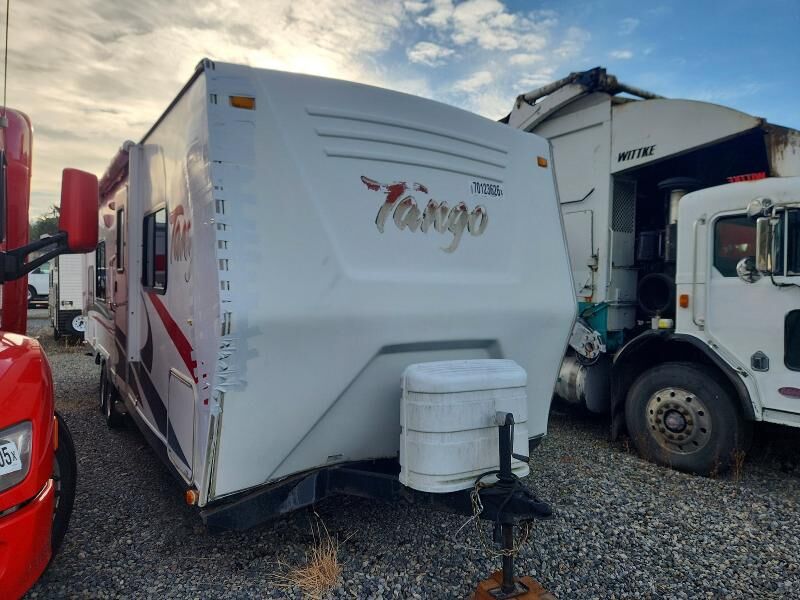 2008 PACIFIC COACHWORKS Pacific Coachworks Trailer
