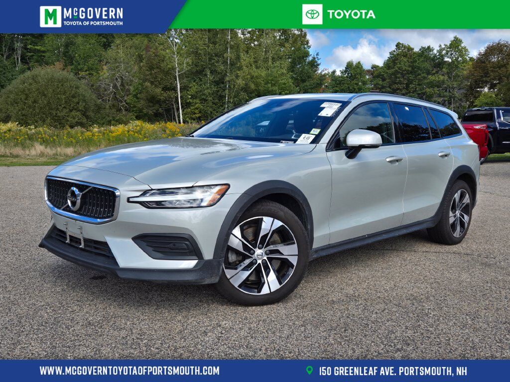 2020 VOLVO V60CC