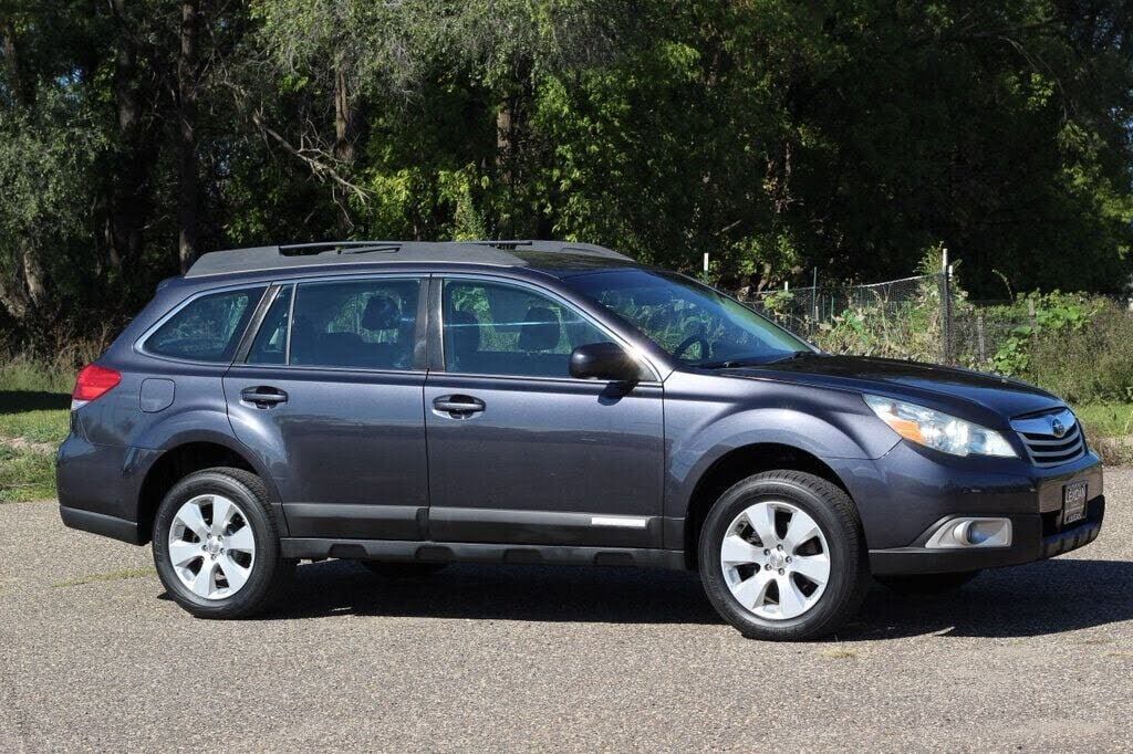 2012 SUBARU Outback