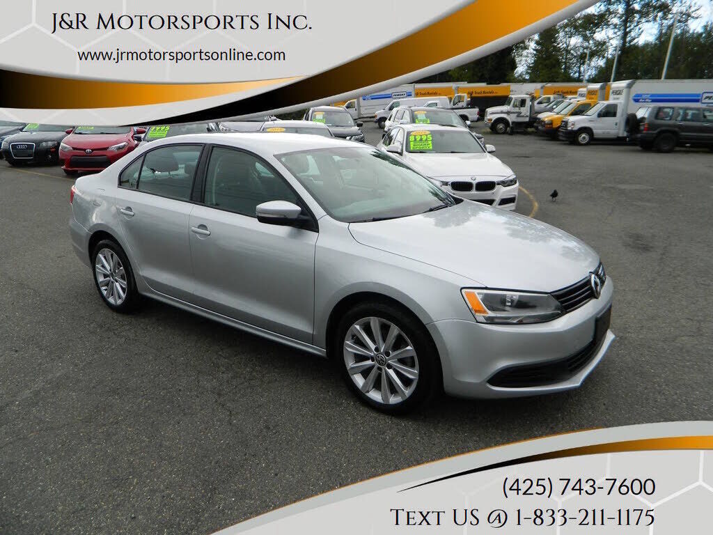 2011 VOLKSWAGEN Jetta