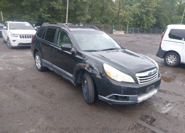 2010 SUBARU Outback