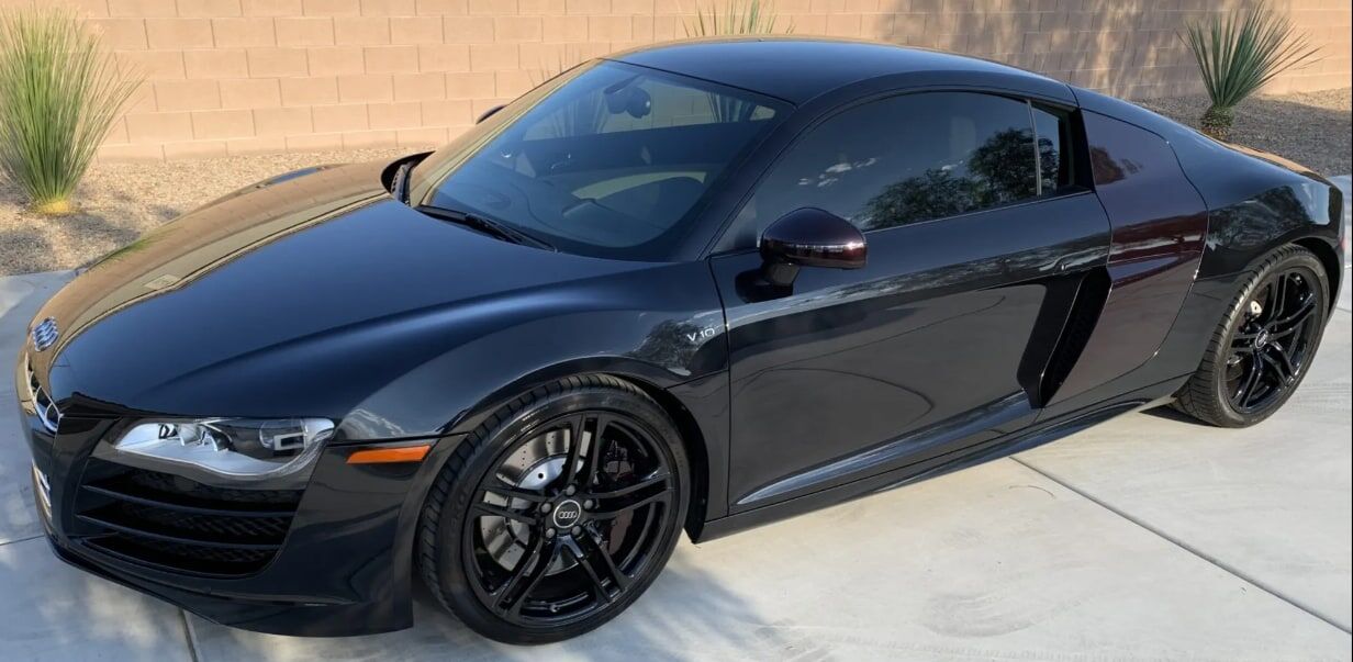 2011 AUDI R8