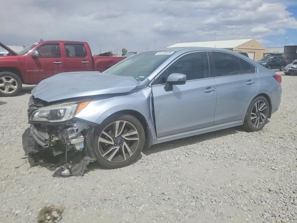 2017 SUBARU Legacy