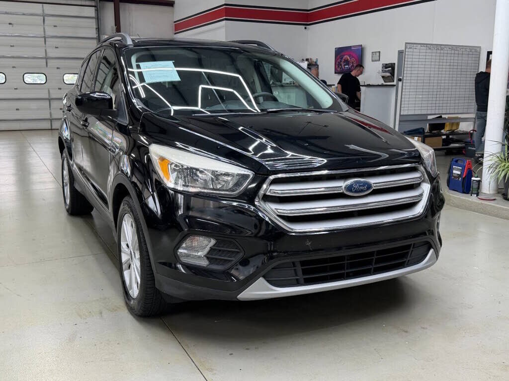 2018 FORD Escape