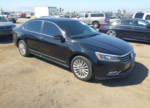 2016 VOLKSWAGEN Passat