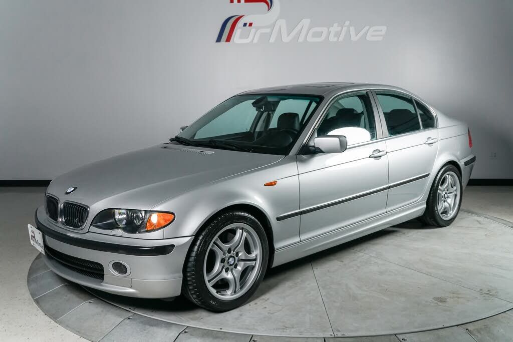 2004 BMW 330i