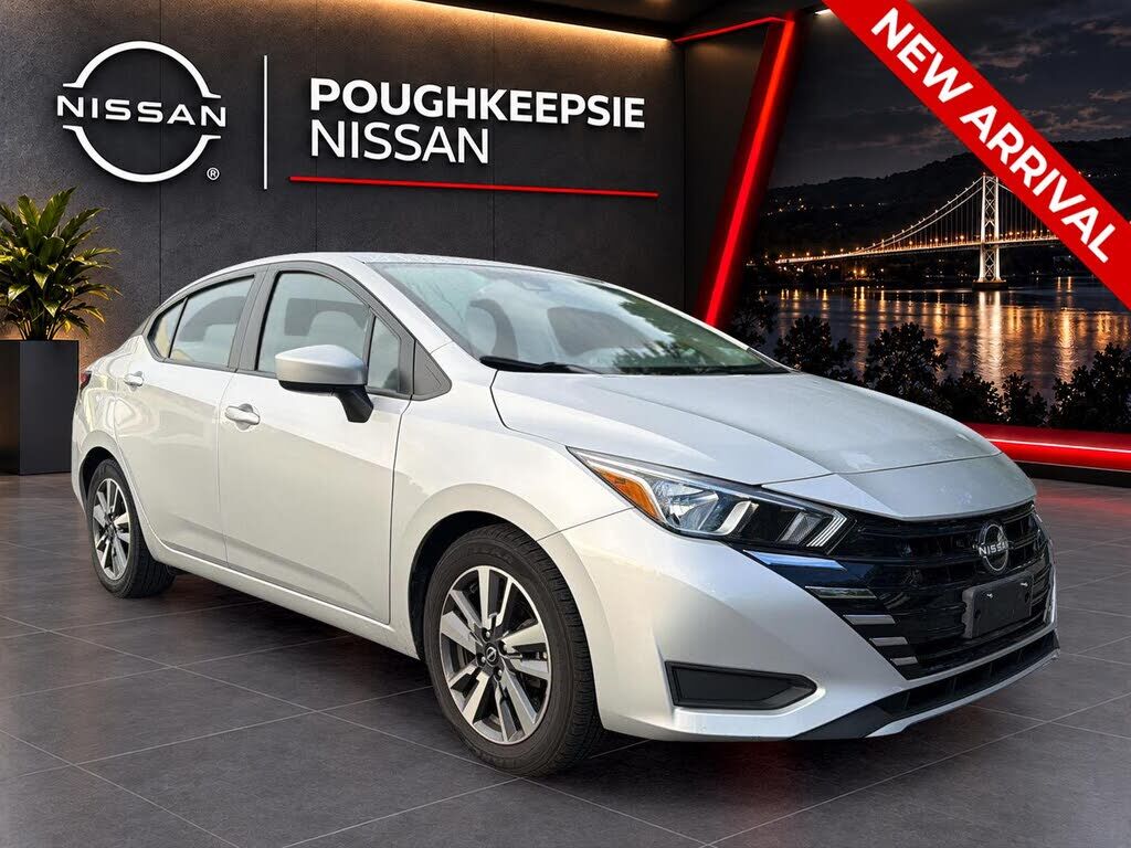 2023 NISSAN Versa