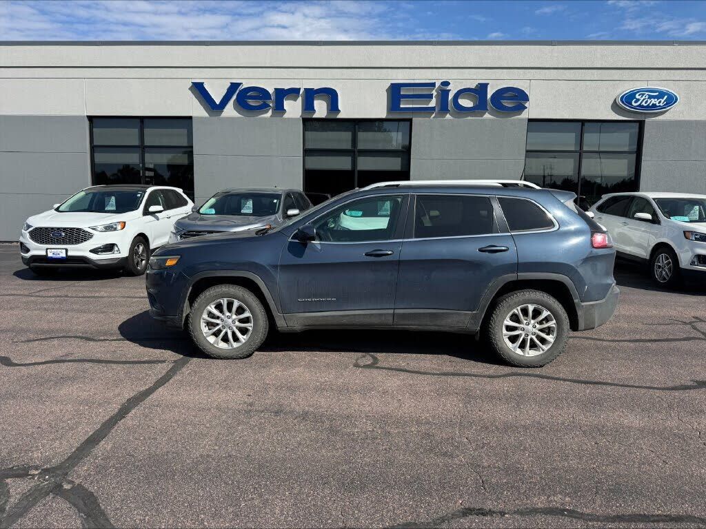 2019 JEEP Cherokee
