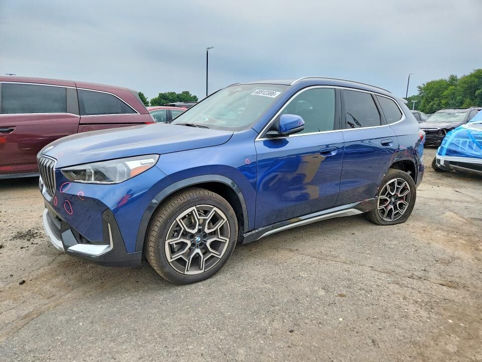 2025 BMW X1