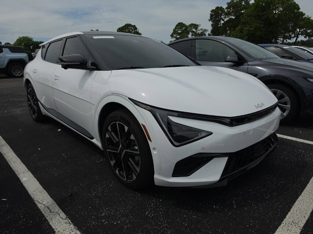 2025 KIA EV6