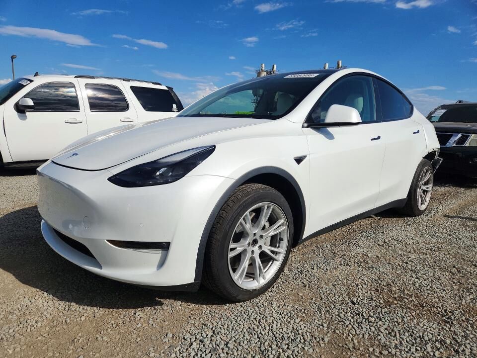 2022 TESLA Model Y