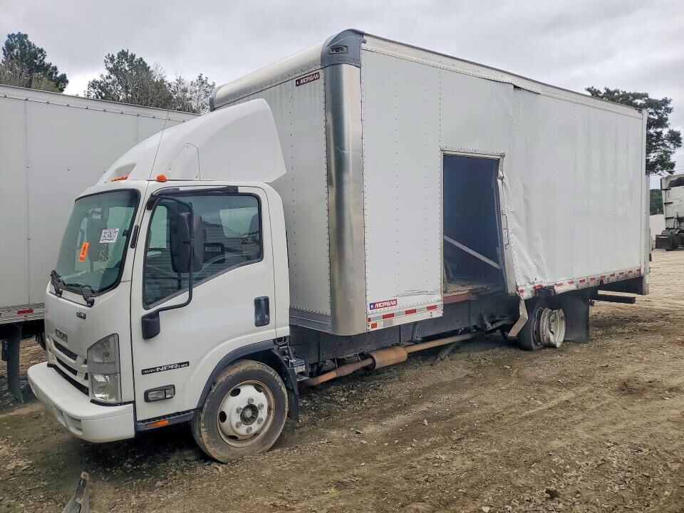 2022 ISUZU NPR-HD