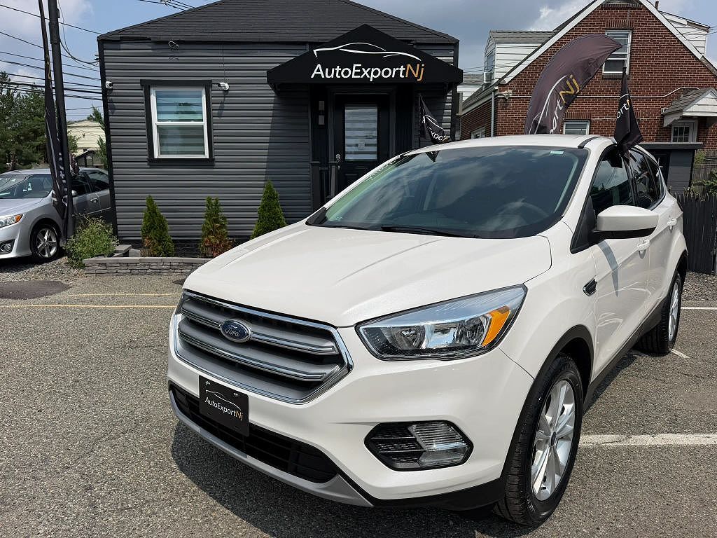 2017 FORD Escape