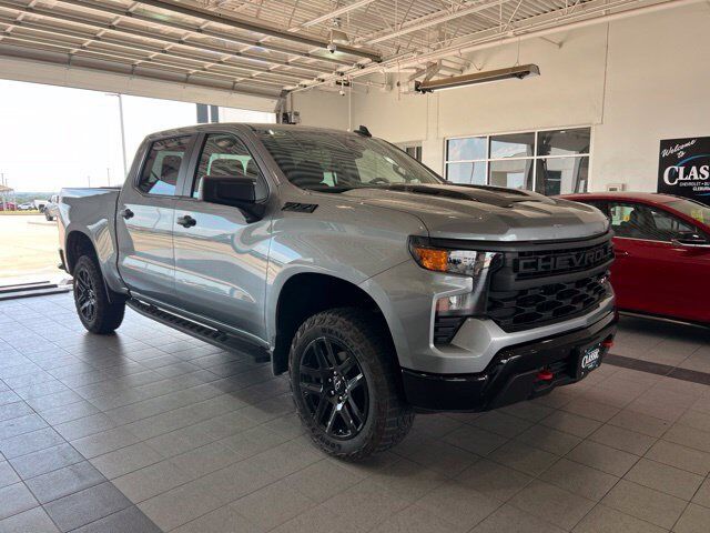 2025 CHEVROLET Silverado