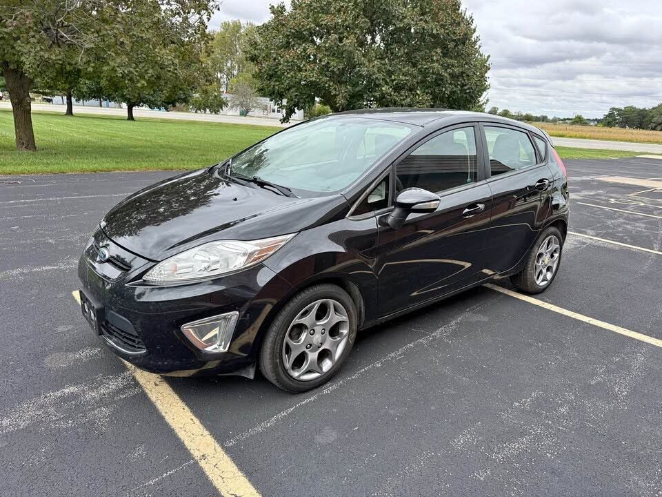 2011 FORD Fiesta