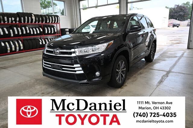 2017 TOYOTA Highlander