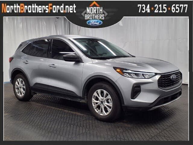 2023 FORD Escape