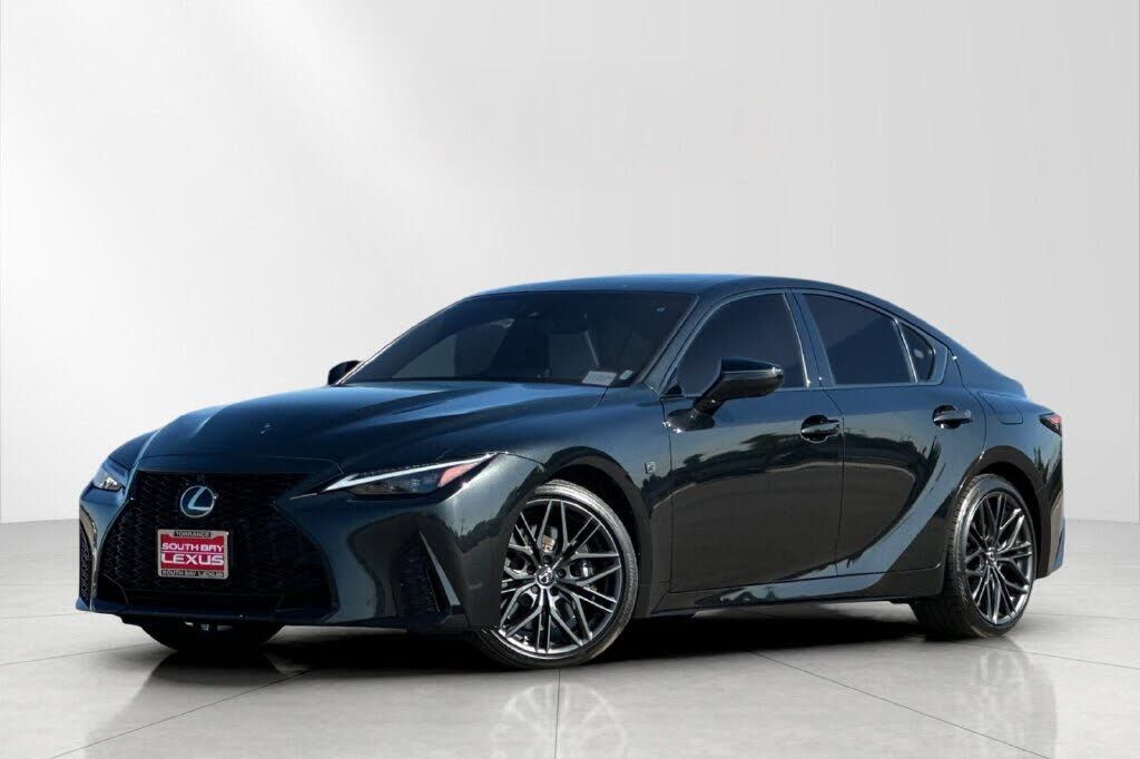 2025 LEXUS IS