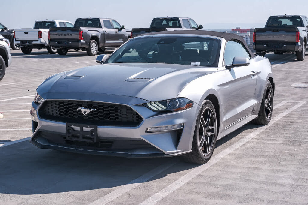 2022 FORD Mustang