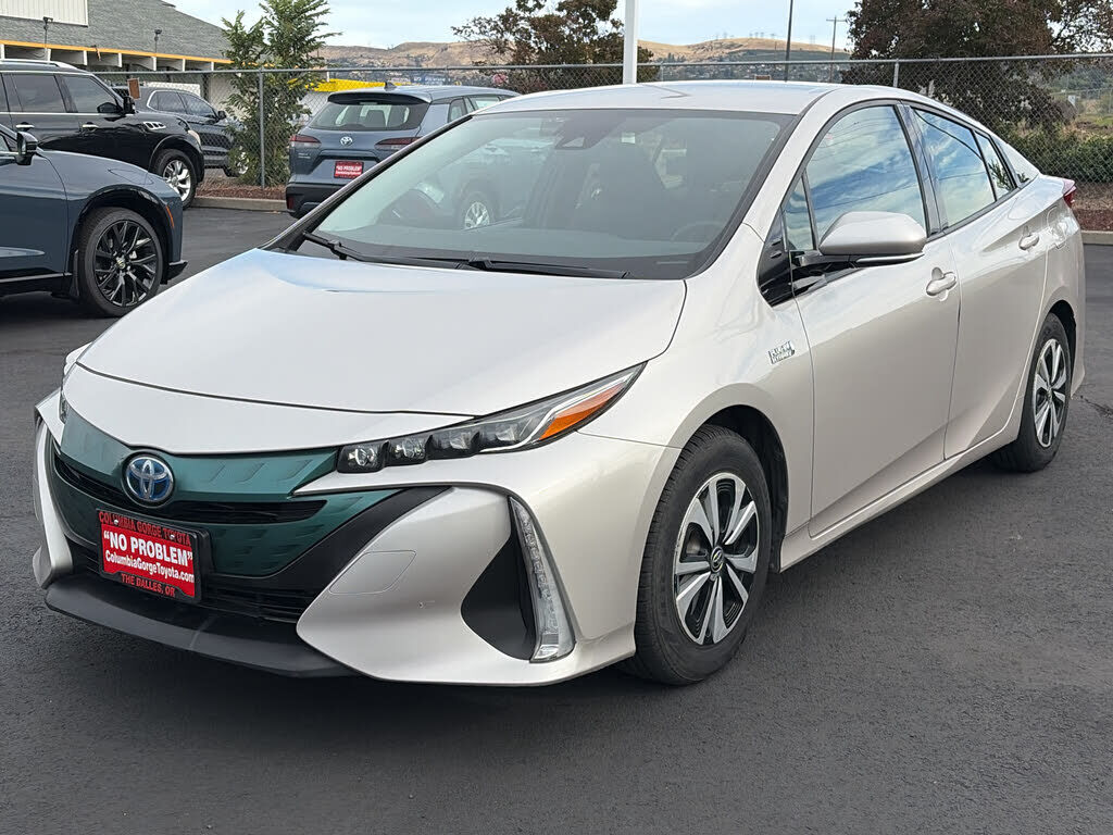 2017 TOYOTA Prius