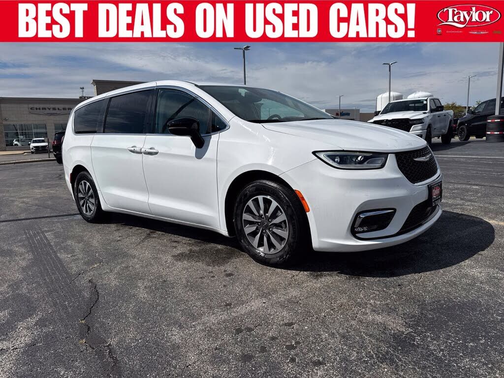 2024 CHRYSLER Pacifica