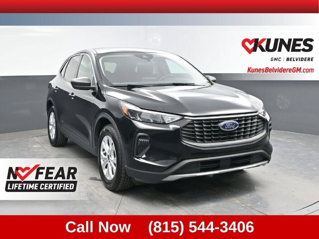 2024 FORD Escape