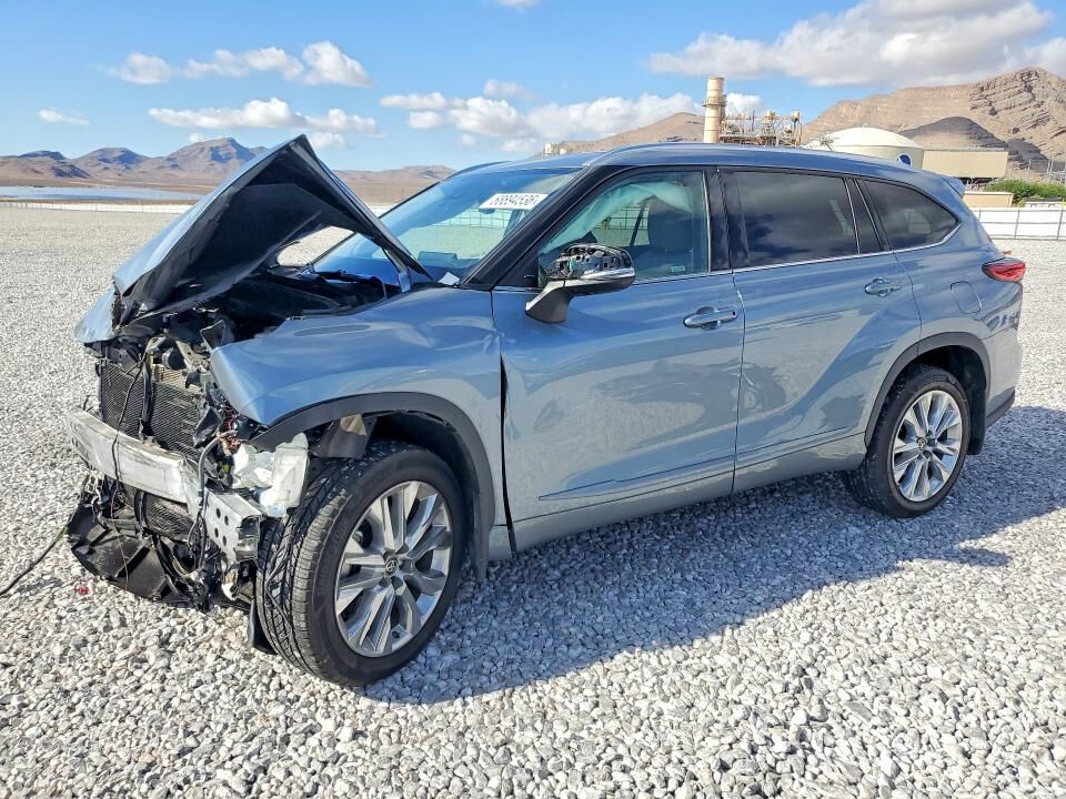 2020 TOYOTA Highlander