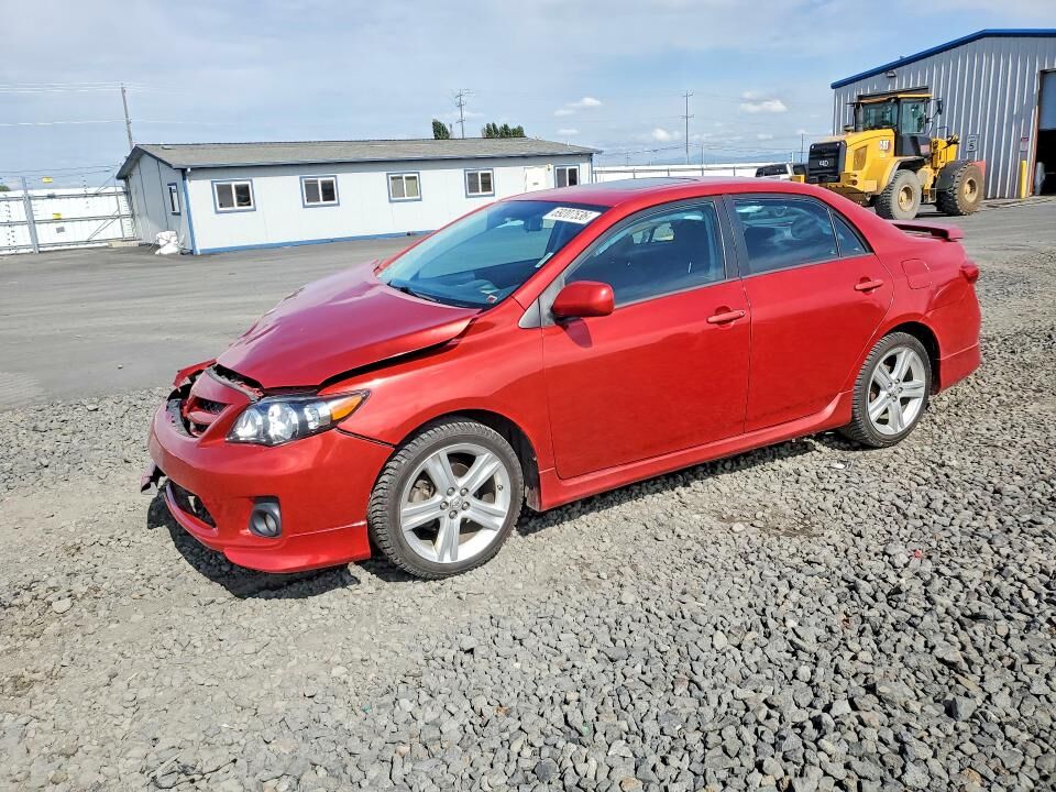 2013 TOYOTA Corolla