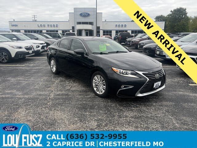 2016 LEXUS ES