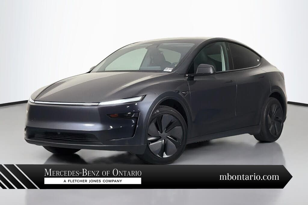 2026 TESLA Model Y