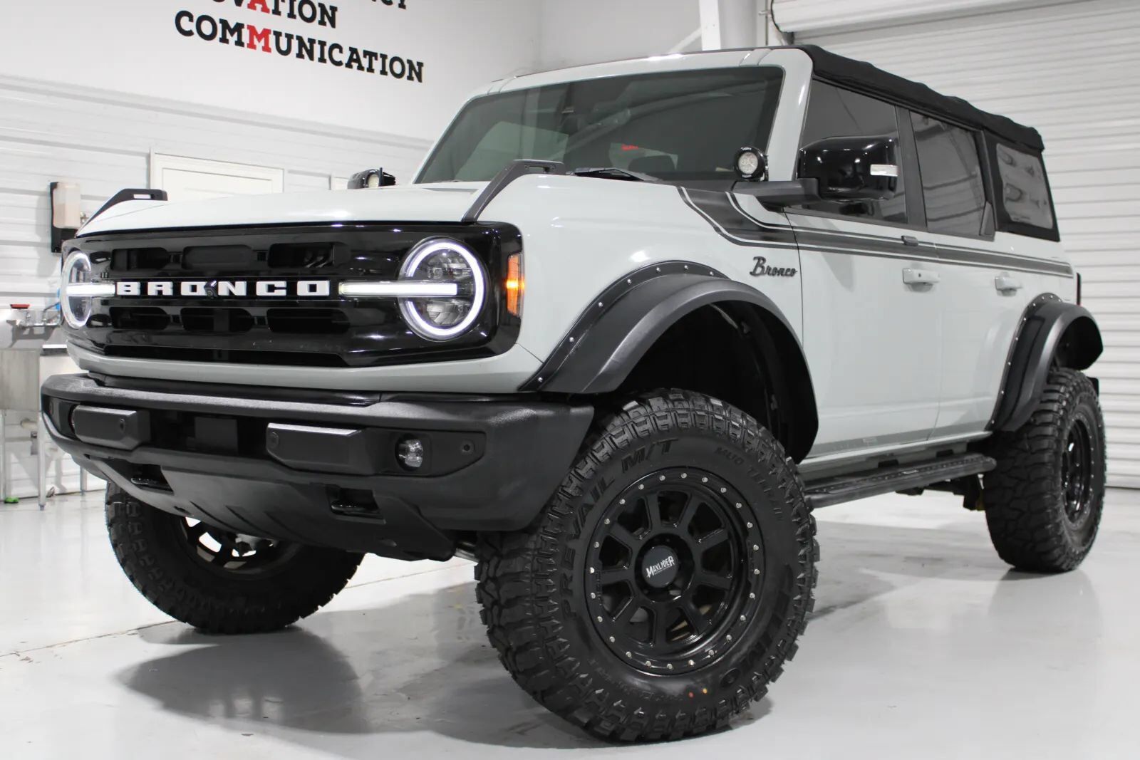 2021 FORD Bronco