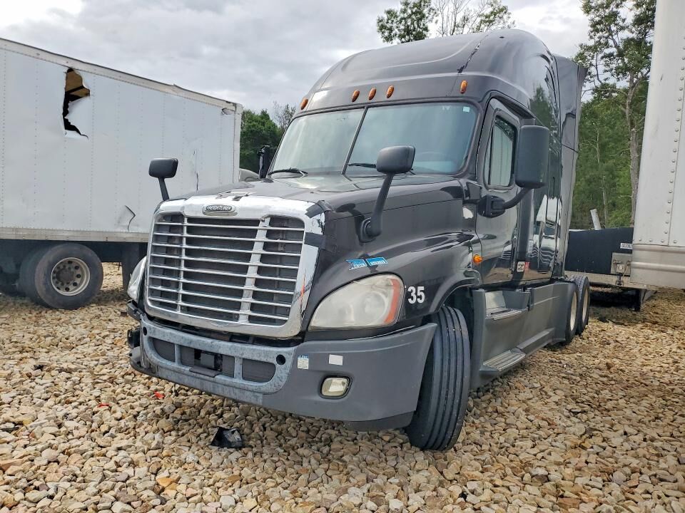 2016 FREIGHTLINER Cascadia