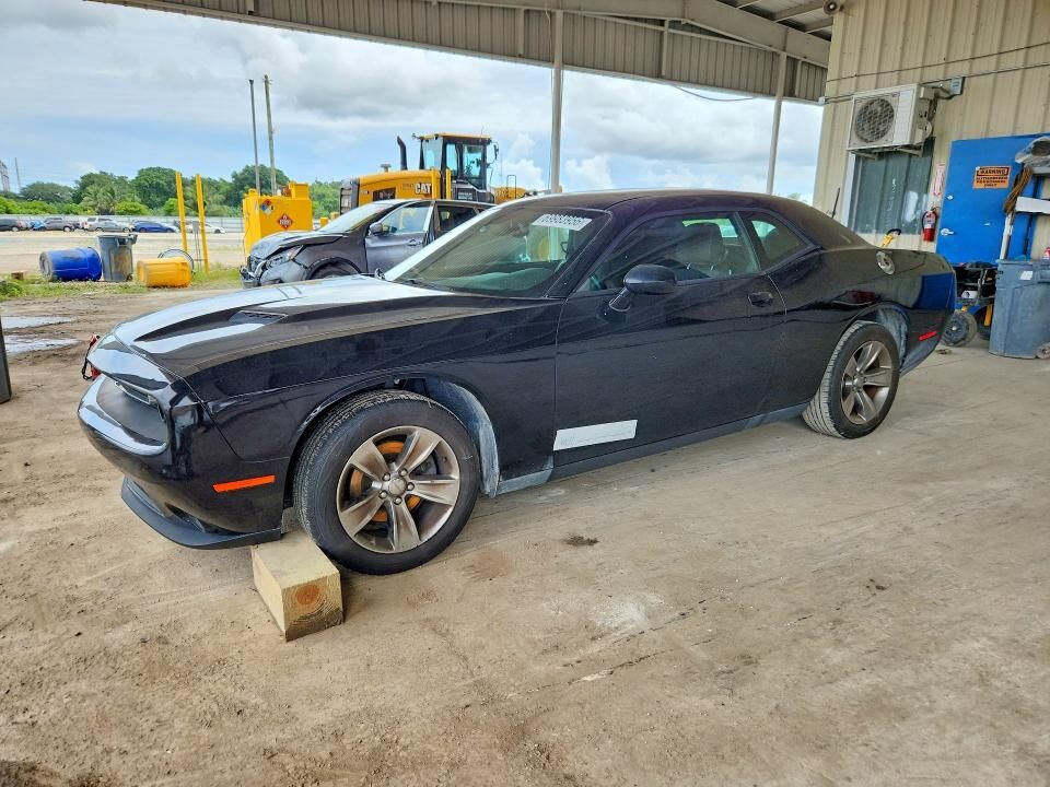 2016 DODGE Challenger