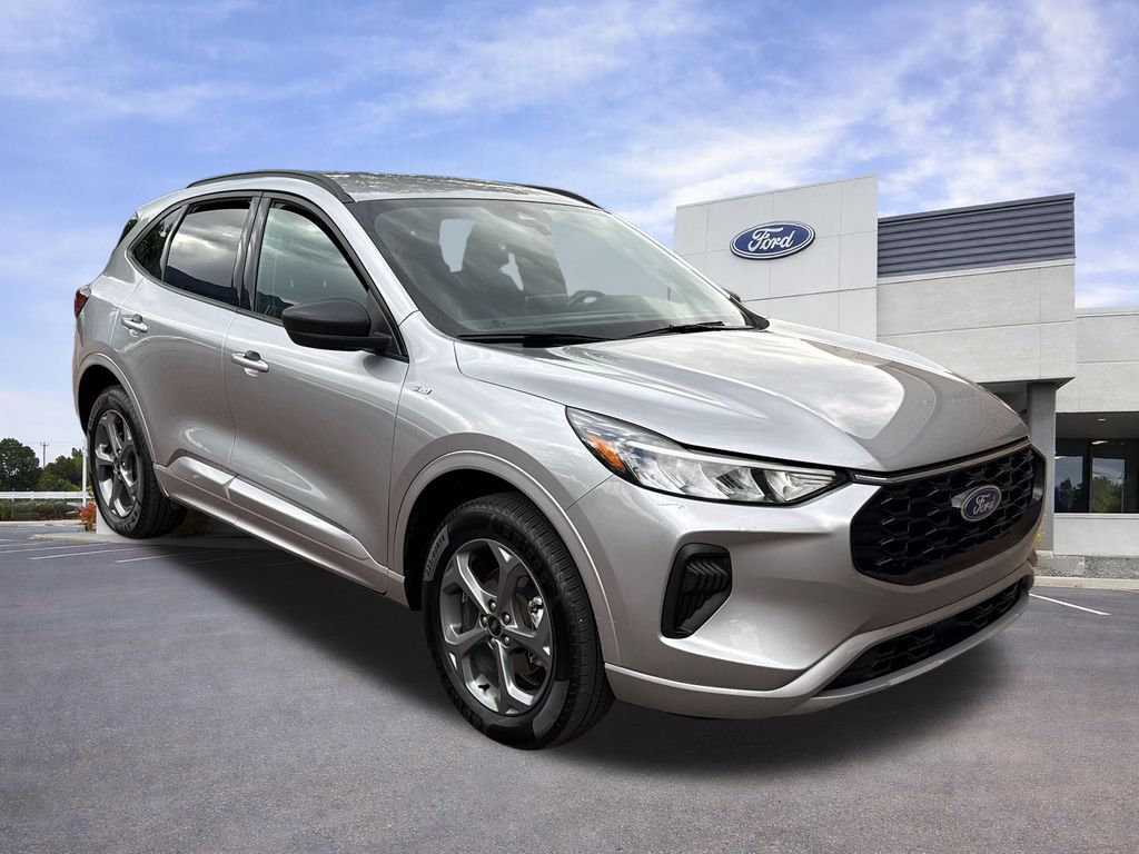 2024 FORD Escape
