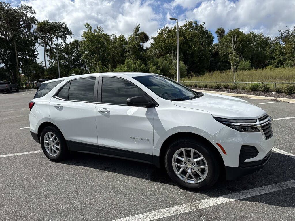 2024 CHEVROLET Equinox