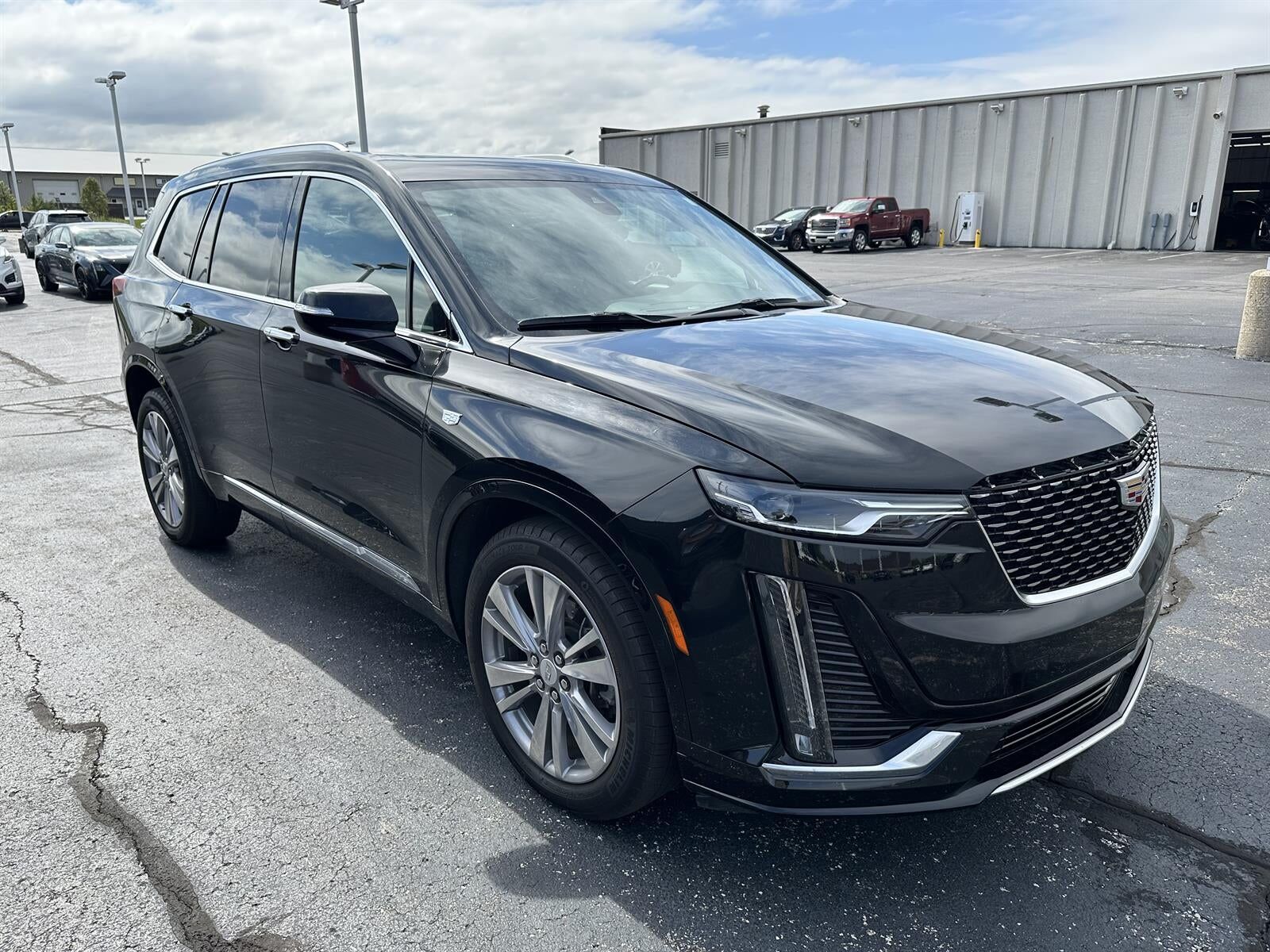 2024 CADILLAC XT6