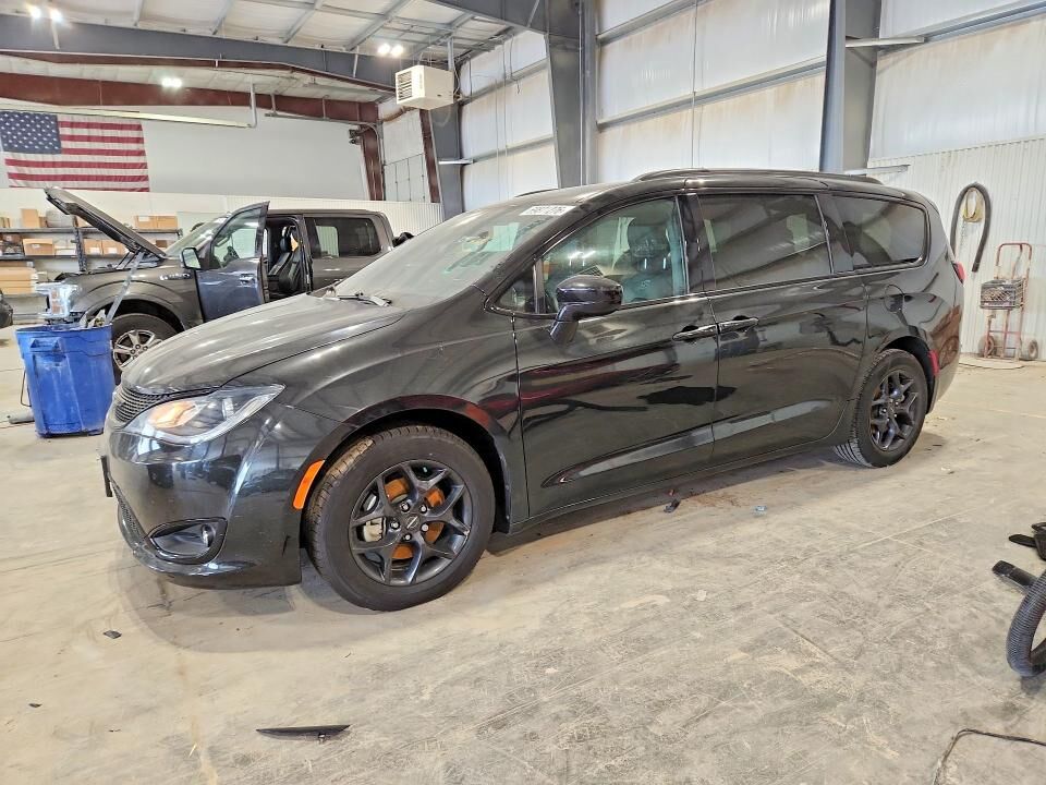 2019 CHRYSLER Pacifica