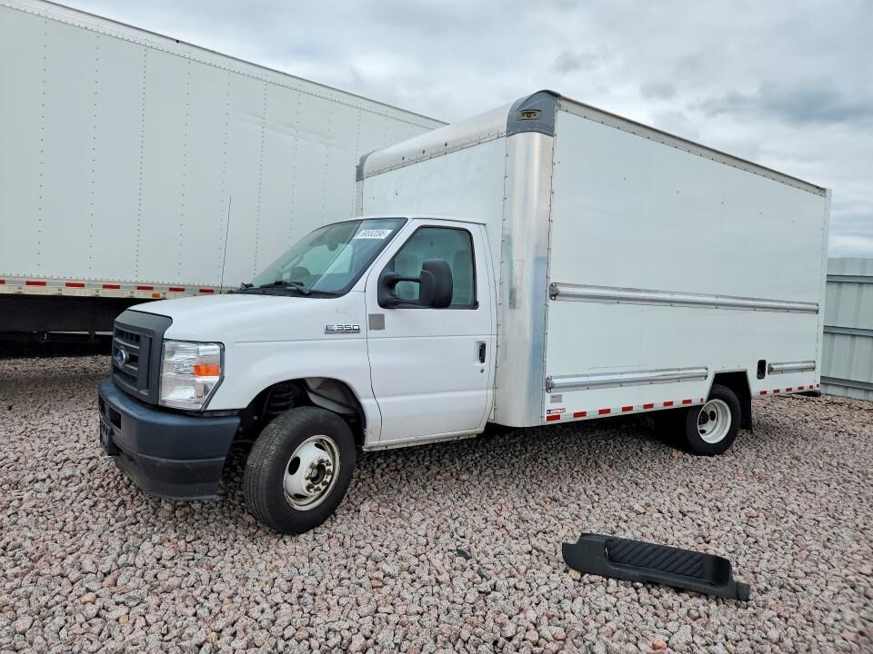 2022 FORD E-350