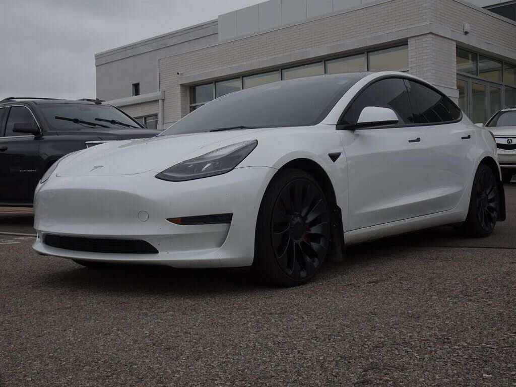 2023 TESLA Model 3