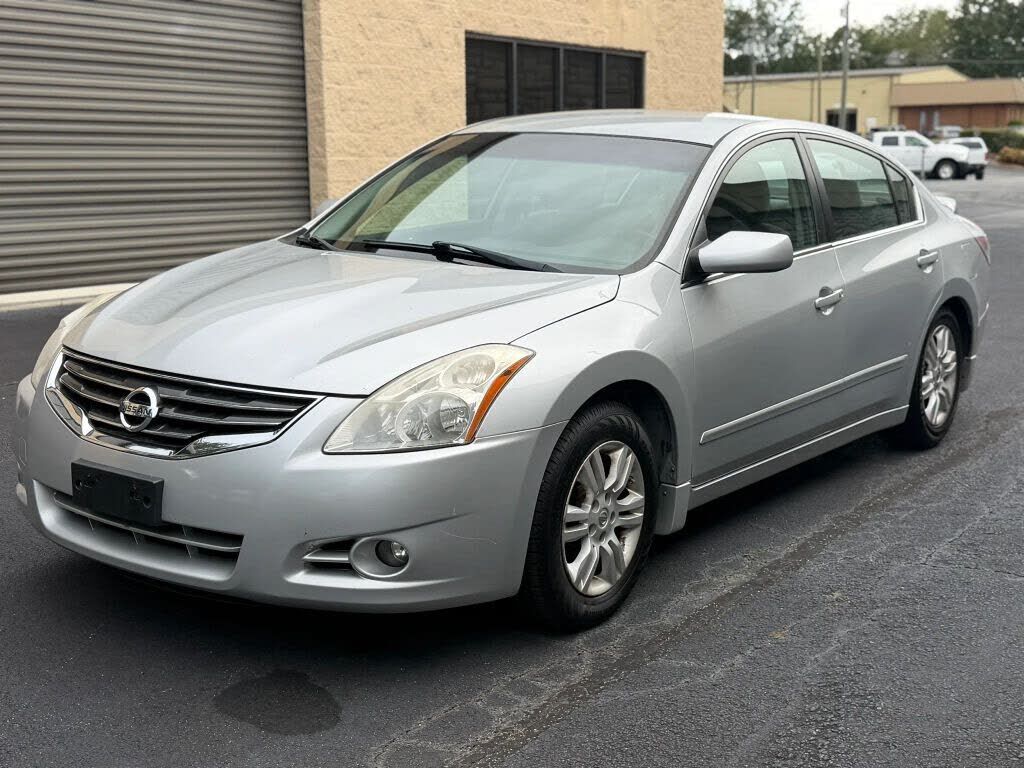2011 NISSAN Altima