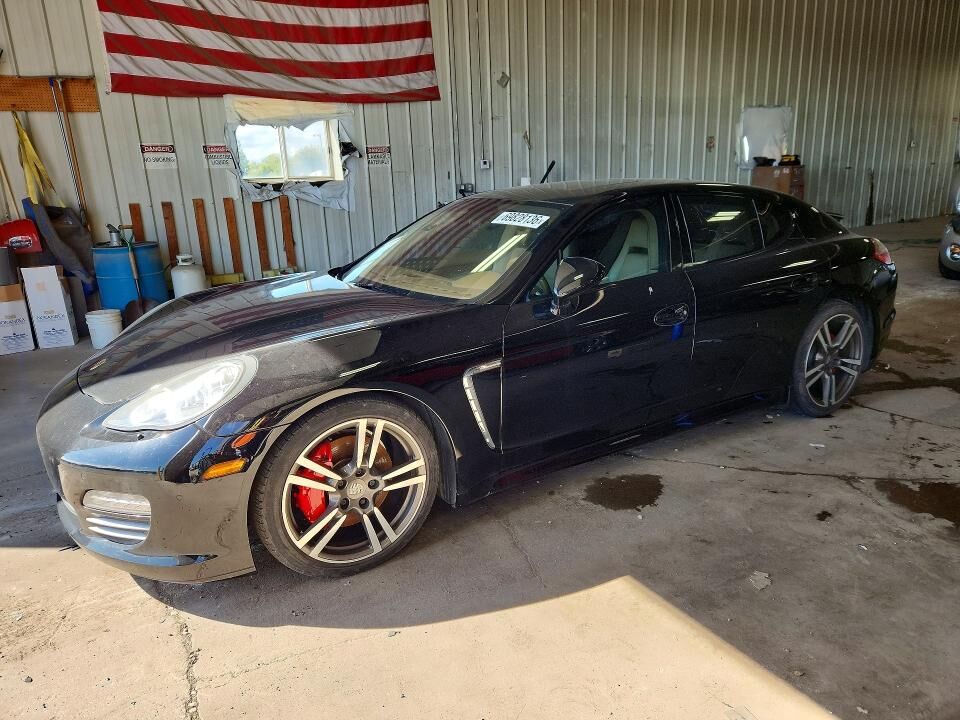 2012 PORSCHE Panamera