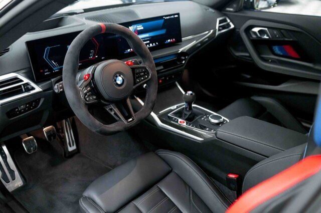 2025 BMW M2