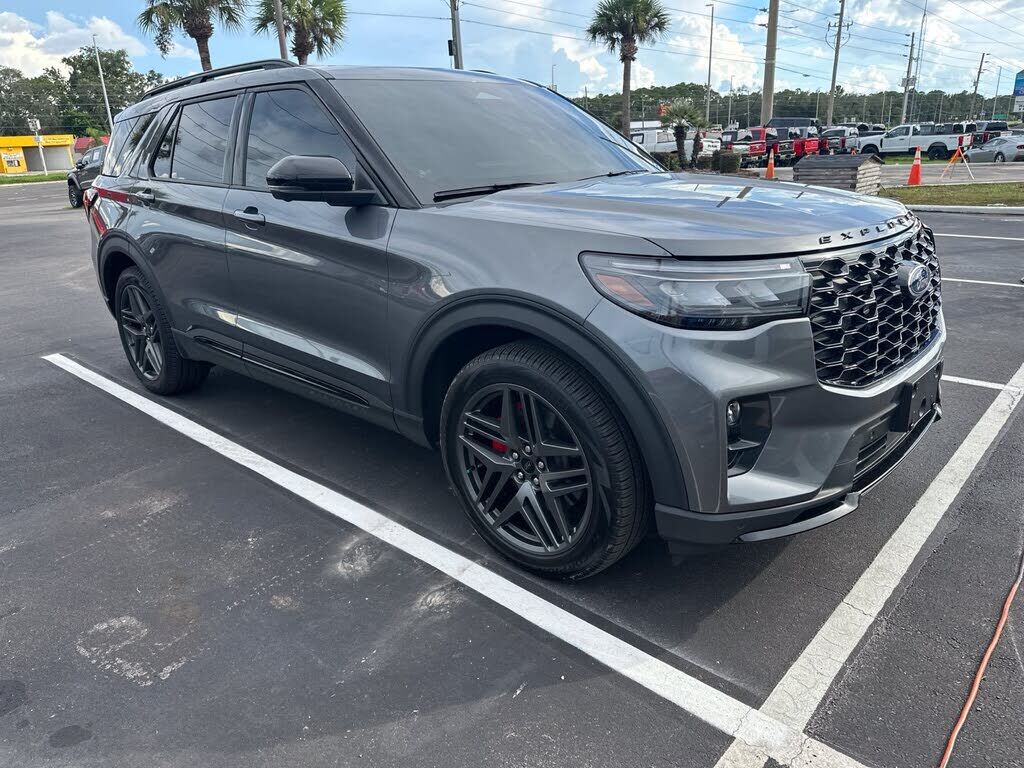 2025 FORD Explorer