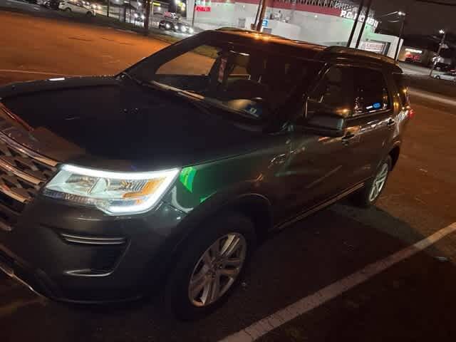 2018 FORD Explorer